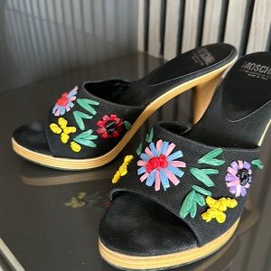 Moschino Cheap and Chic black multi flowered sandal 4 inch heel Size US 8